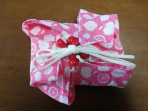 手ぬぐいを使ったお弁当袋の作り方大公開 わかる解説付き保存版 知ttoko